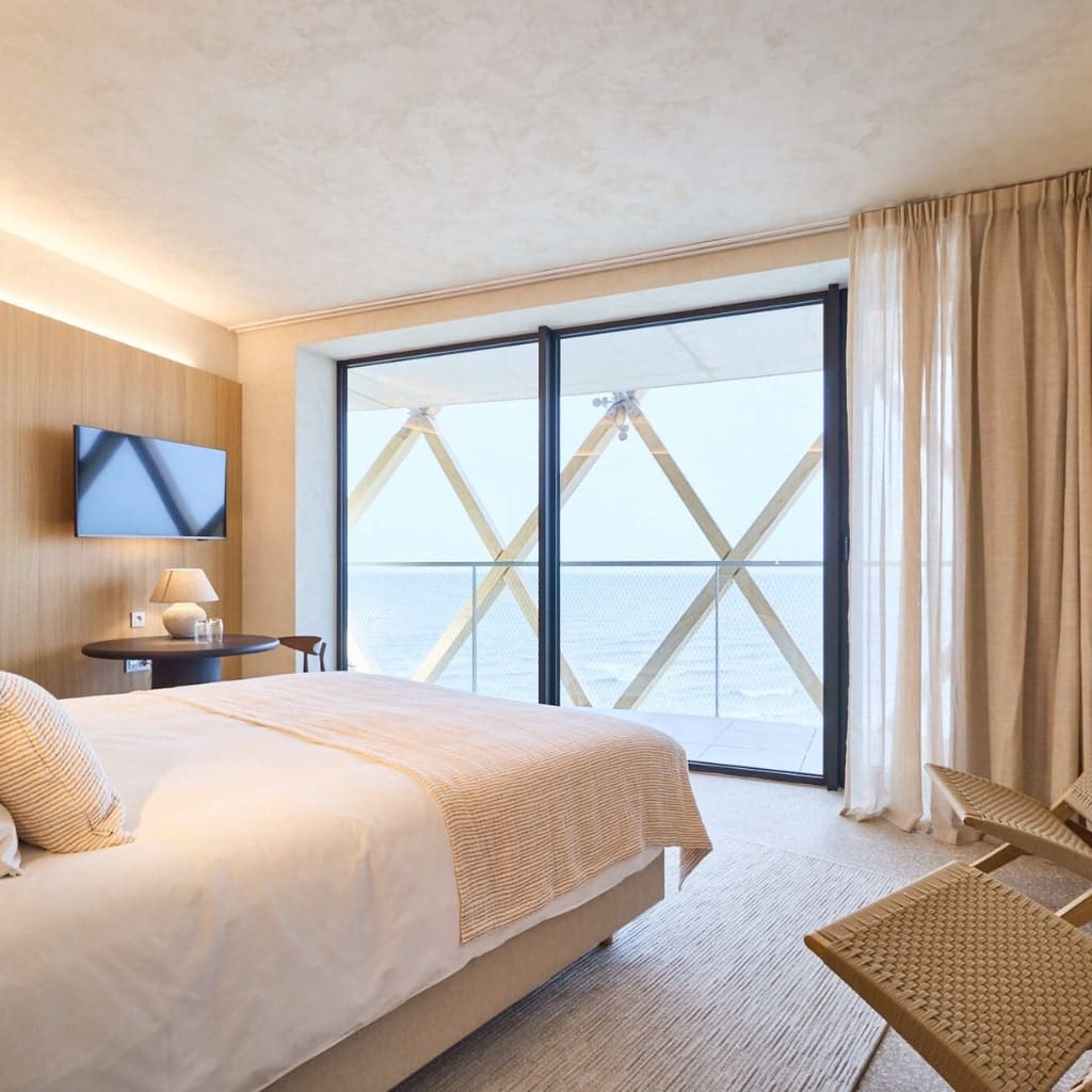 Casino room min Giveaway